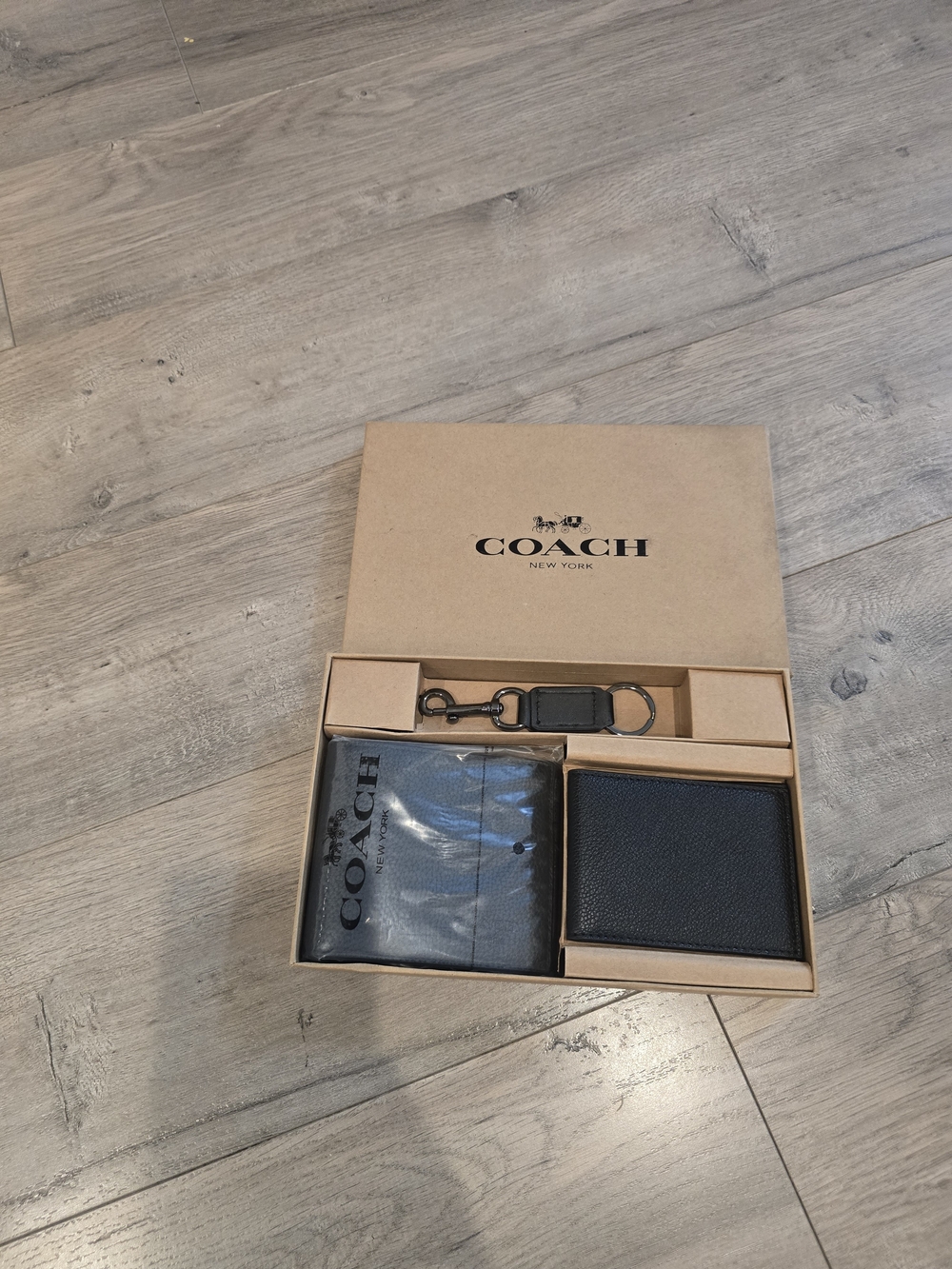 Coach Black Pebble Leather Wallet with Matching Keychain Set
